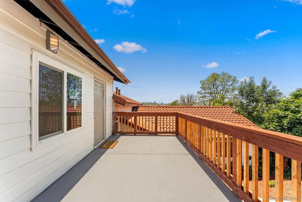 10111 Cliffwood Dr Property Photo 33