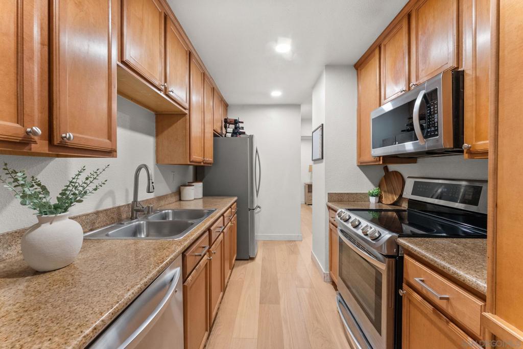1660 S El Camino Real G106 Property Photo 5