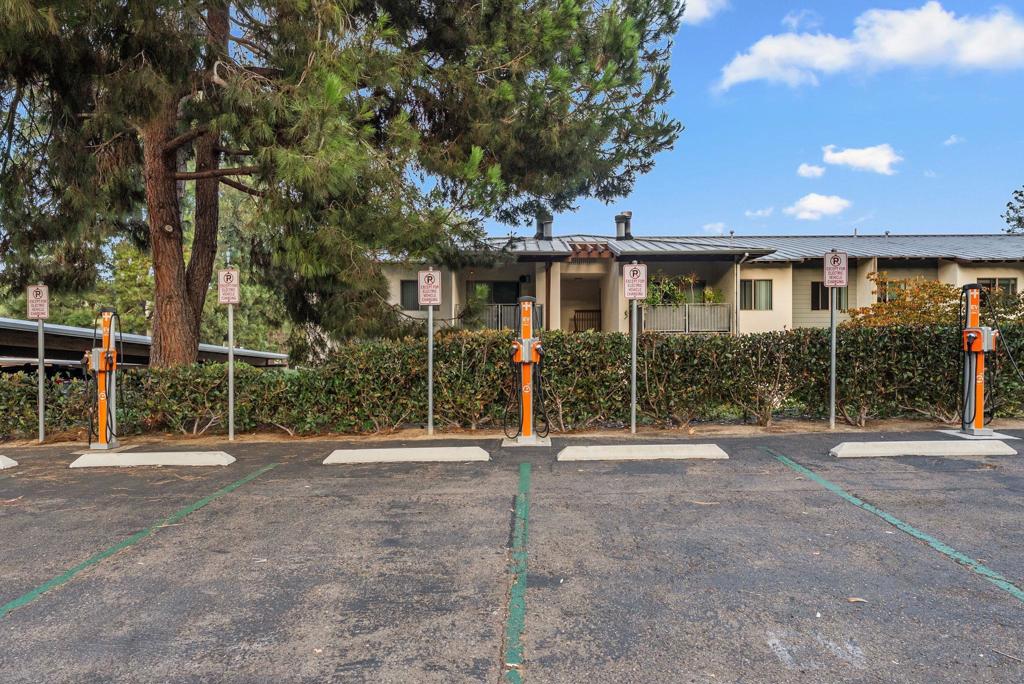 1660 S El Camino Real G106 Property Photo 23