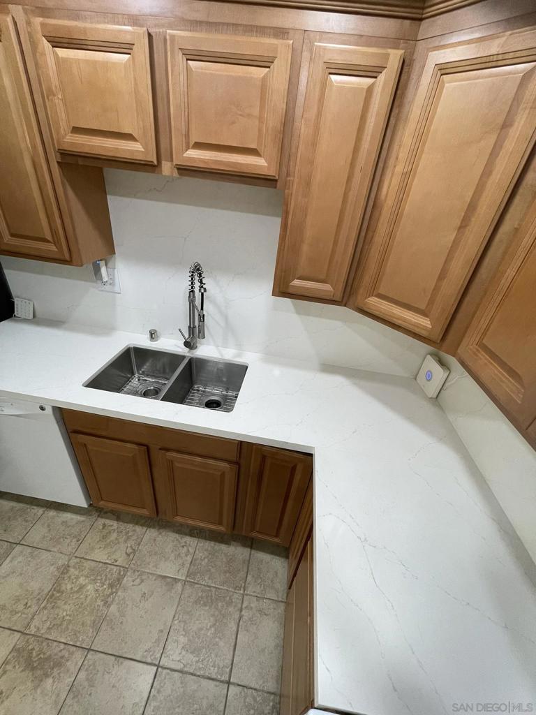 260023635SD Property Photo 10