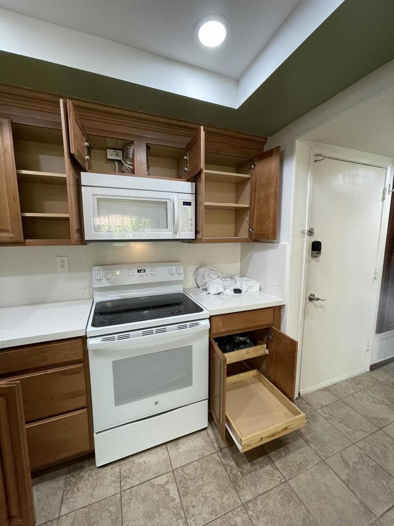 260023635SD Property Photo 13