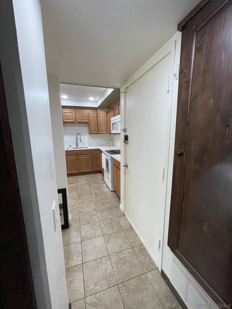 260023635SD Property Photo 14