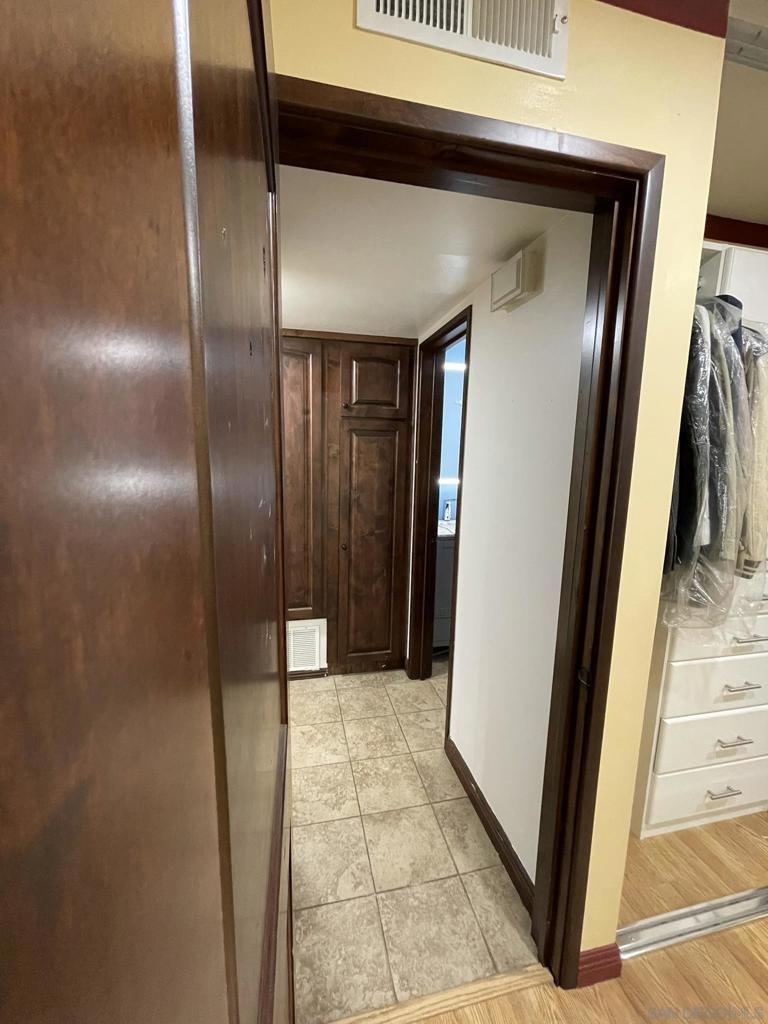 260023635SD Property Photo 15