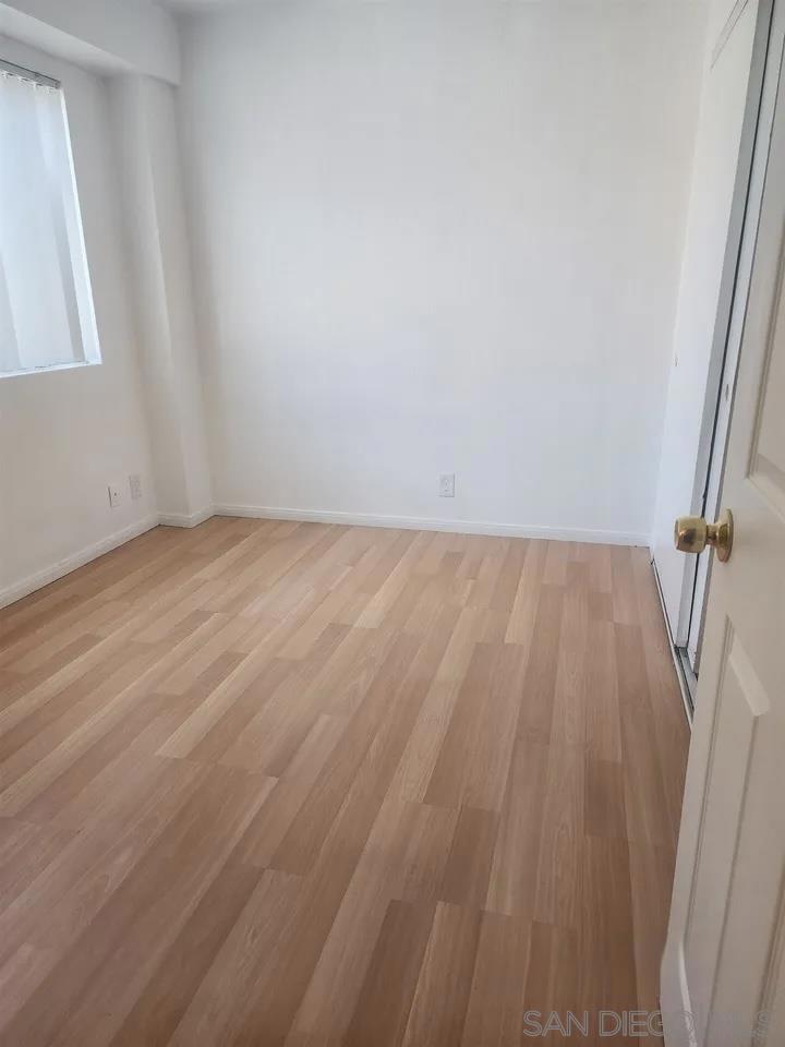 390 E Madison Ave D Property Photo 8