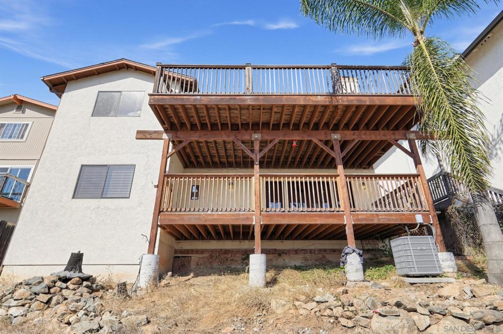 1227 Cuyamaca Ave Property Photo 4