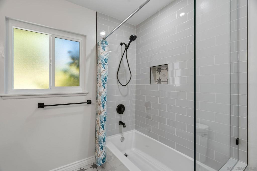 16731 Acena Drive Property Photo 11