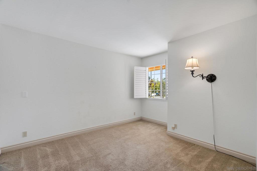 15691 Corte Raposo Property Photo 32