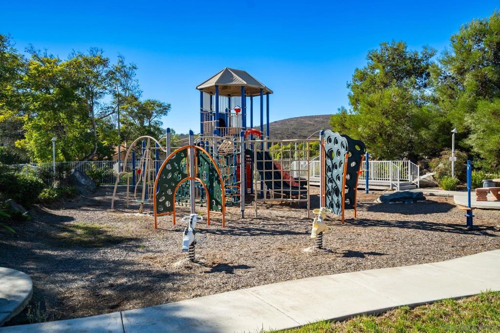 15691 Corte Raposo Property Photo 45