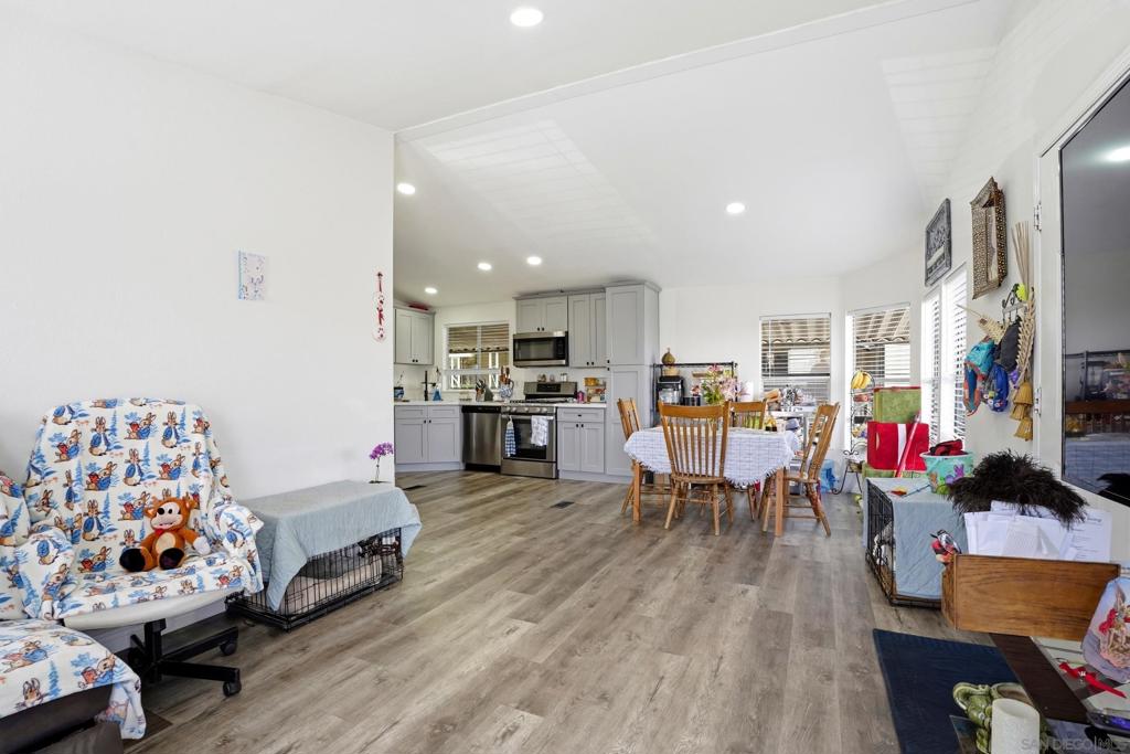 6460 Convoy Court Spc 150 Property Photo 25