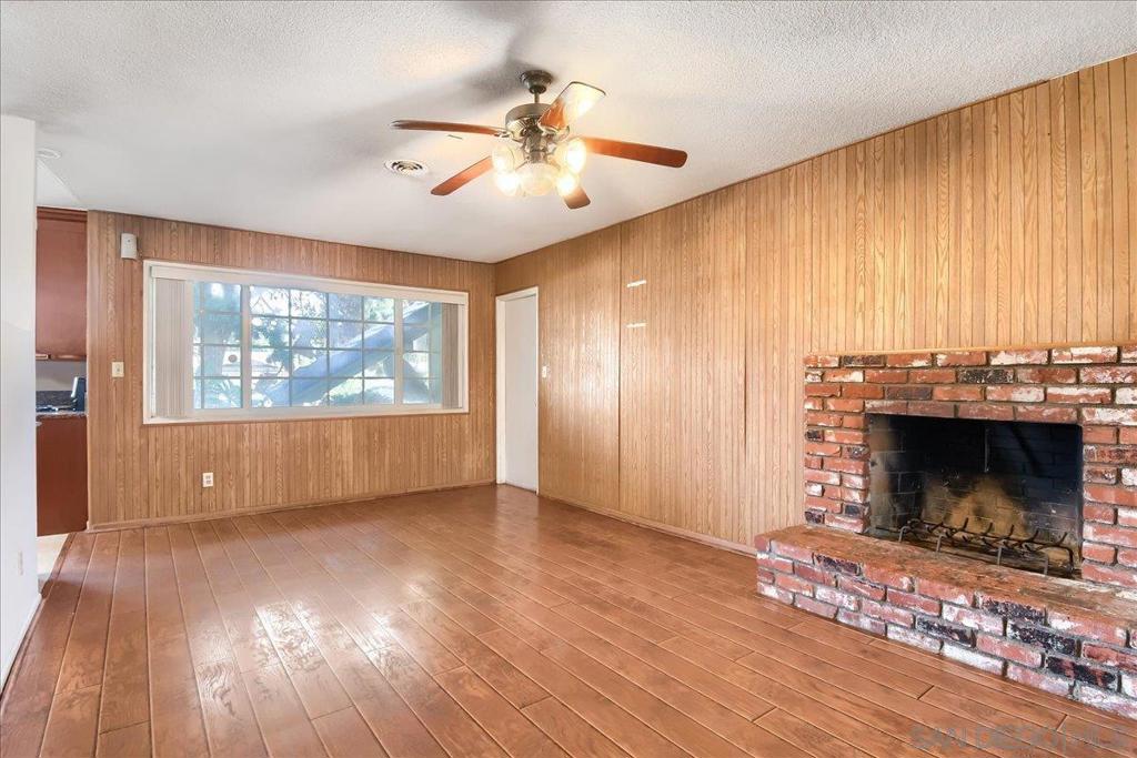 1809 W. Harriet Lane Property Photo 7