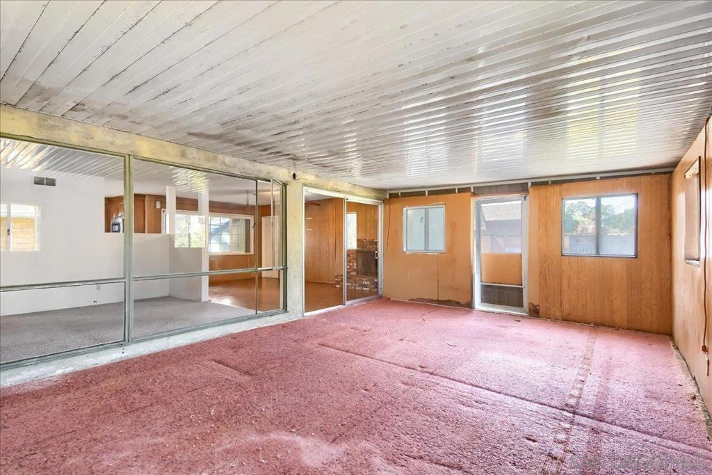 1809 W. Harriet Lane Property Photo 23