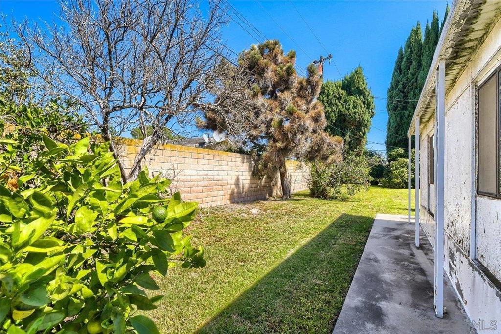 1809 W. Harriet Lane Property Photo 28