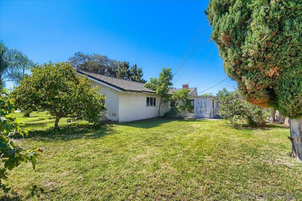 1809 W. Harriet Lane Property Photo 29