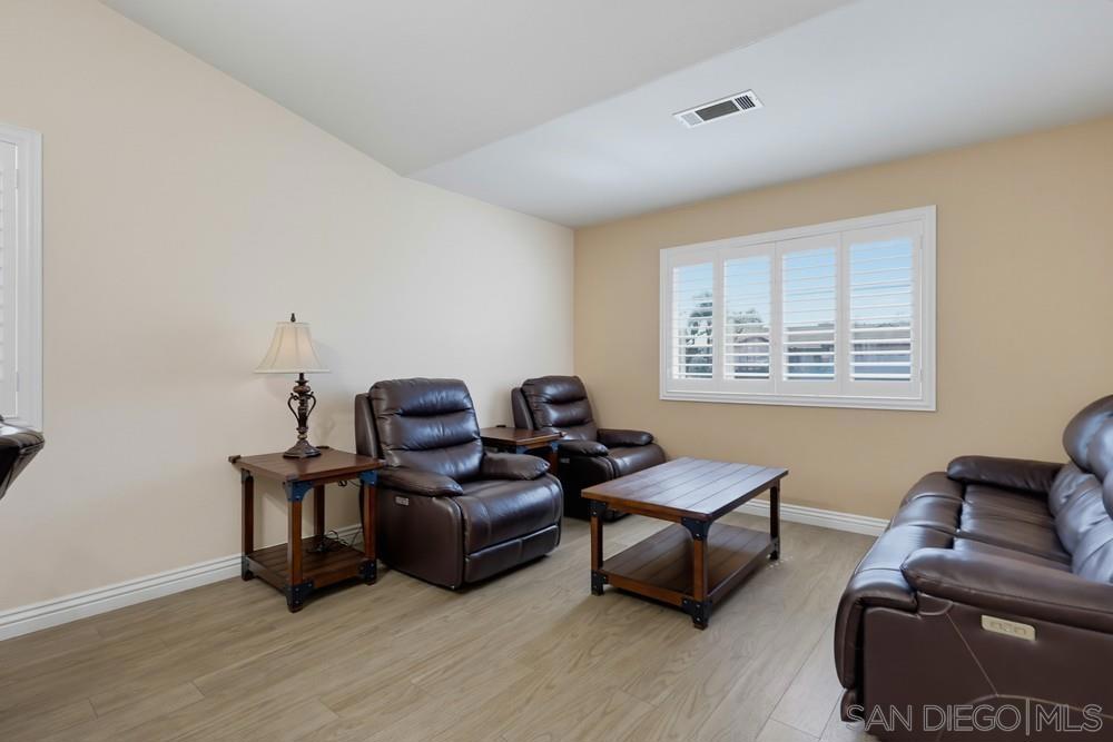 2420 Linda Property Photo 7