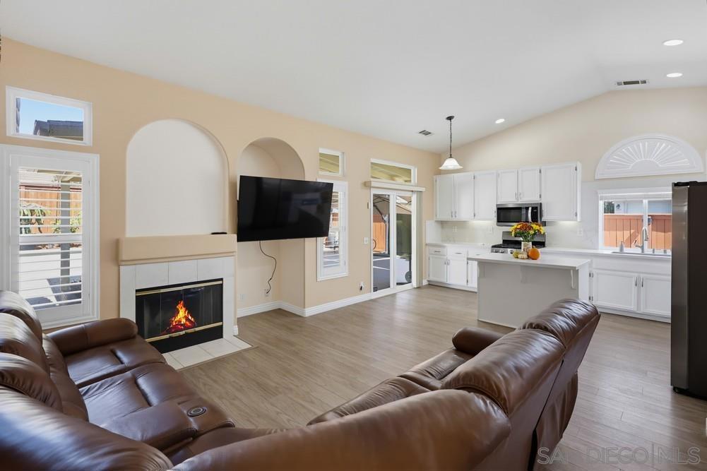 2420 Linda Property Photo 10