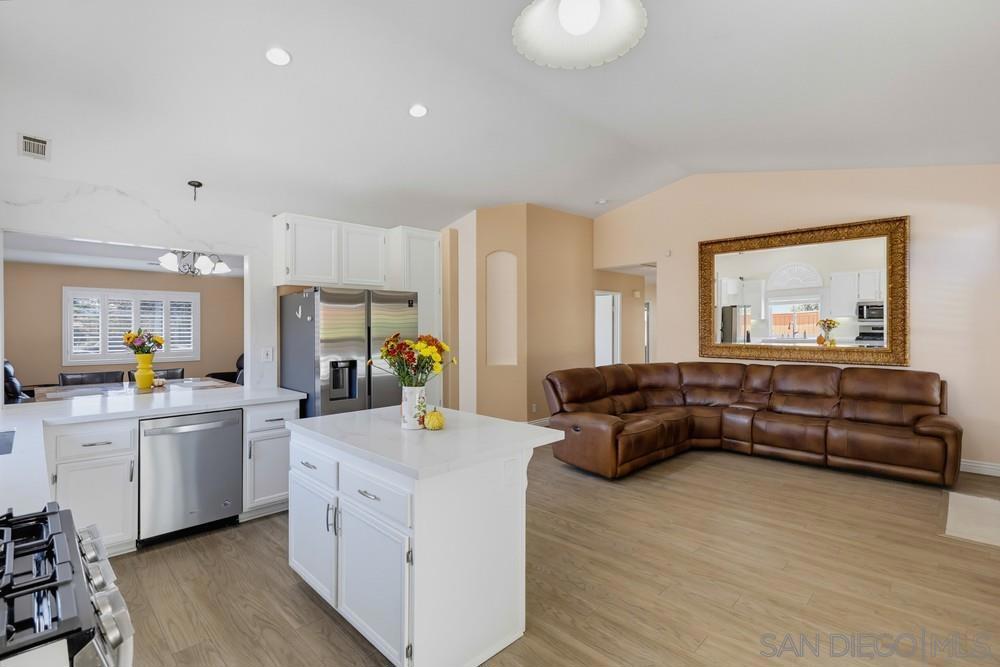 2420 Linda Property Photo 16