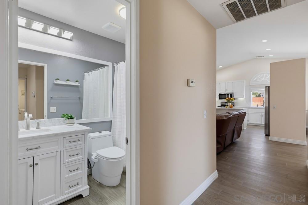 2420 Linda Property Photo 25