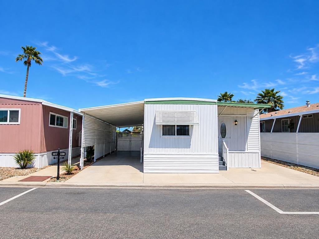 2750 Wheatstone Spc 108 Property Photo 2