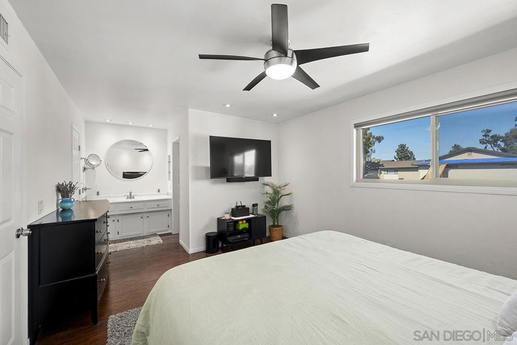 3716 Fairlindo Way Property Photo 15