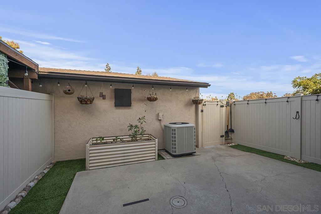 3716 Fairlindo Way Property Photo 28