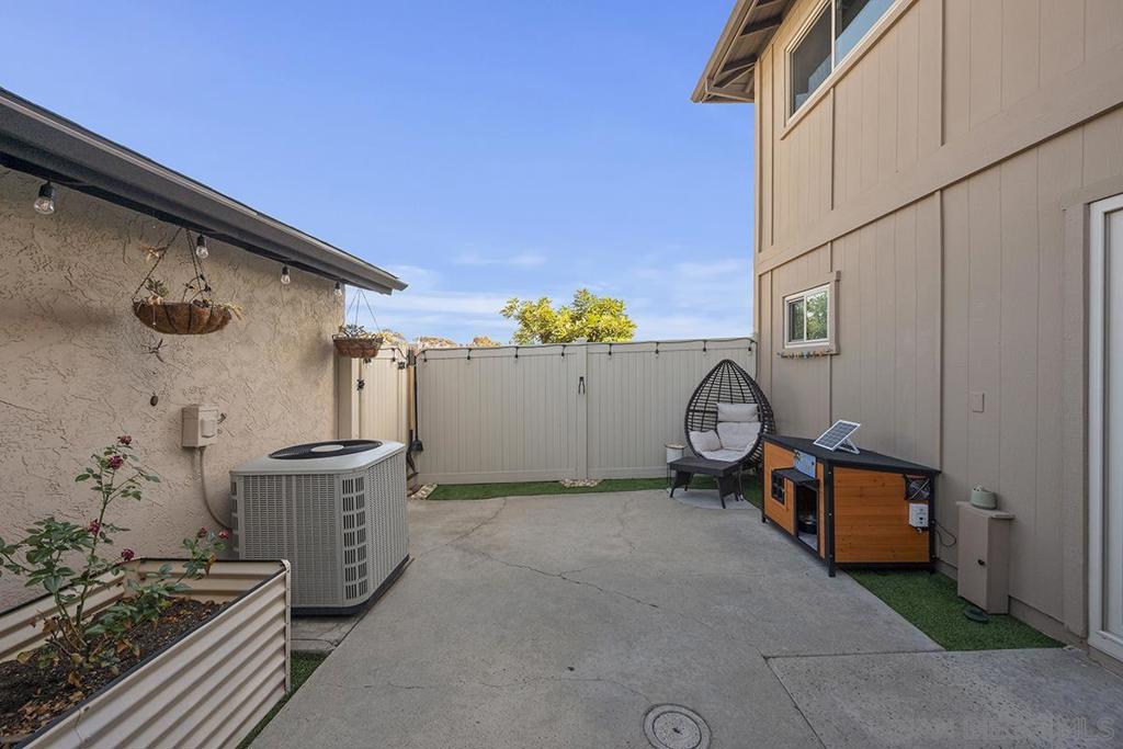 3716 Fairlindo Way Property Photo 29
