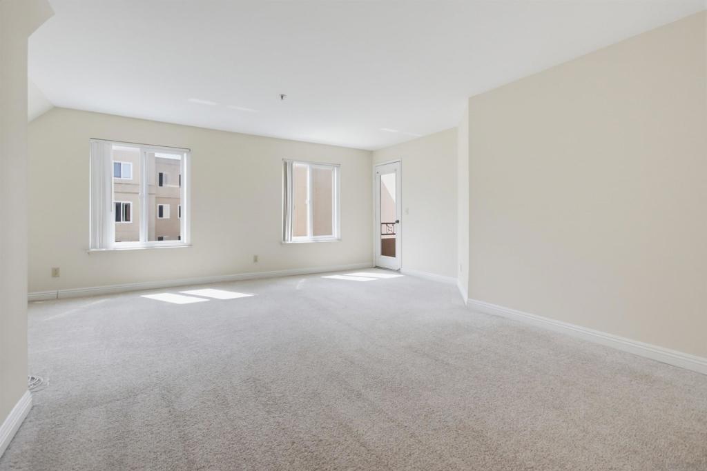 3550 Lebon Dr 6306 Property Photo 6