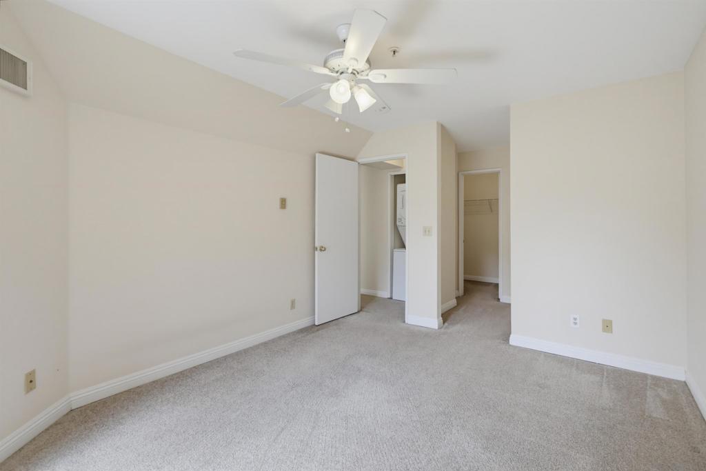 3550 Lebon Dr 6306 Property Photo 9