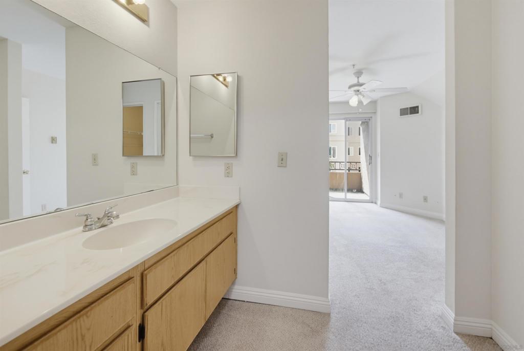 3550 Lebon Dr 6306 Property Photo 11