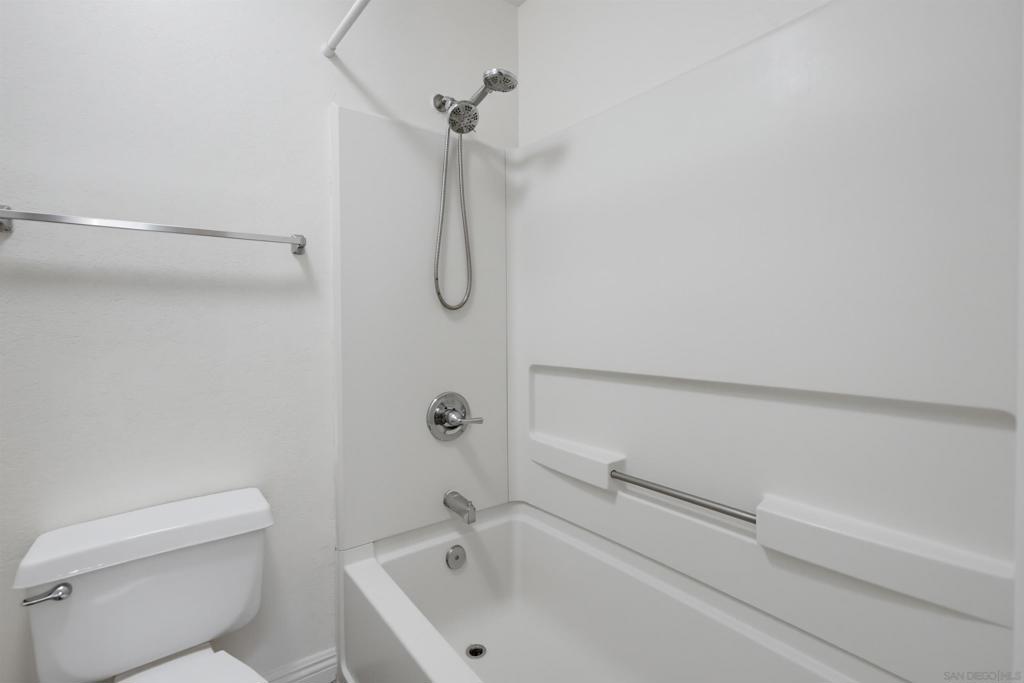 3550 Lebon Dr 6306 Property Photo 12
