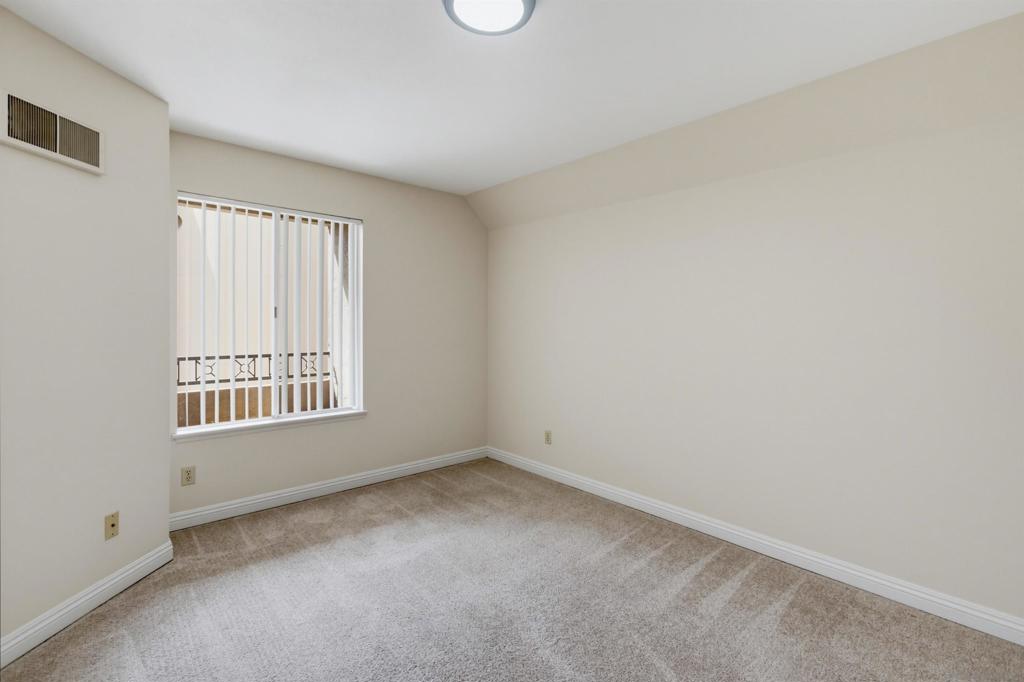 3550 Lebon Dr 6306 Property Photo 15