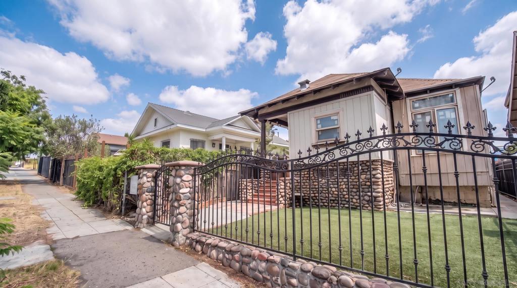 525 25th Property Photo 1
