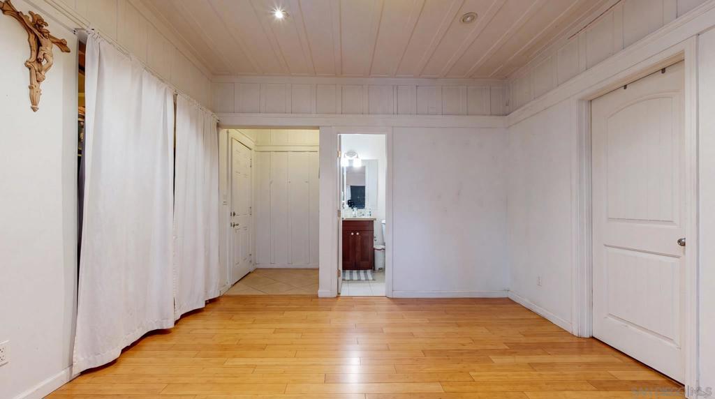 525 25th Property Photo 5