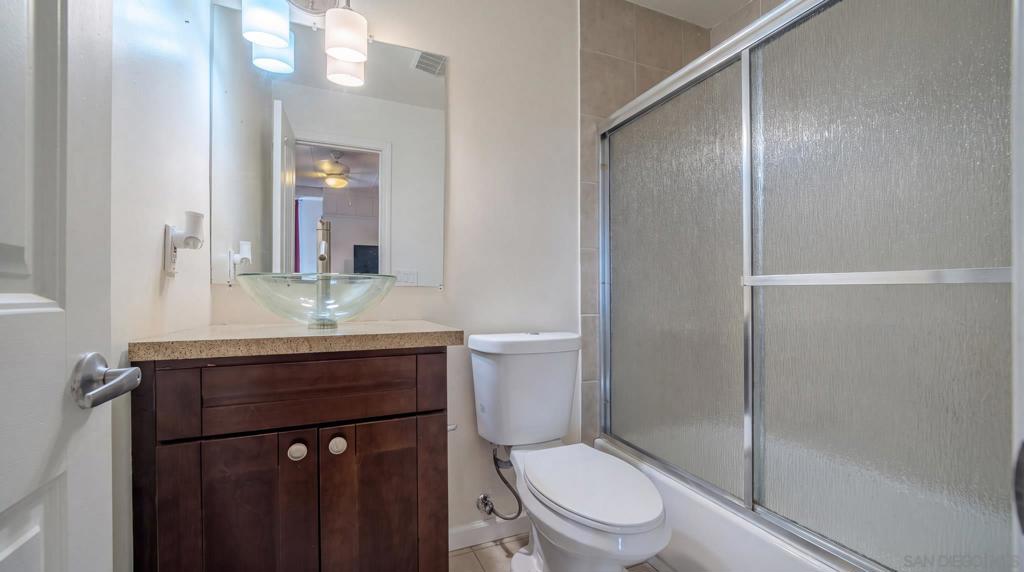 525 25th Property Photo 6