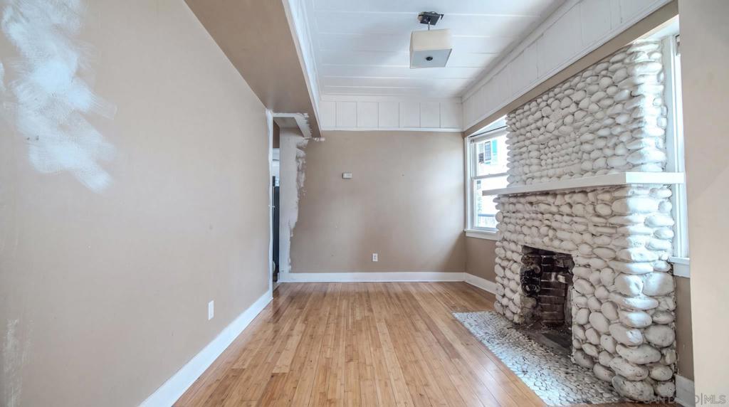 525 25th Property Photo 8