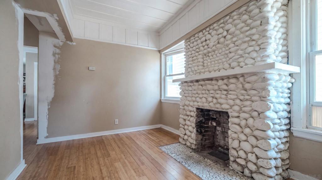 525 25th Property Photo 9