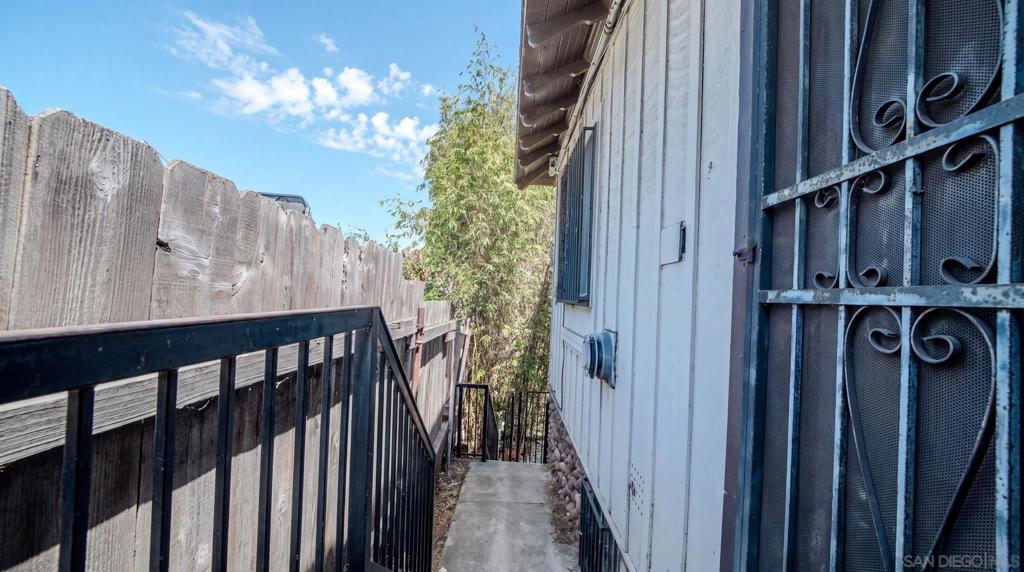525 25th Property Photo 18