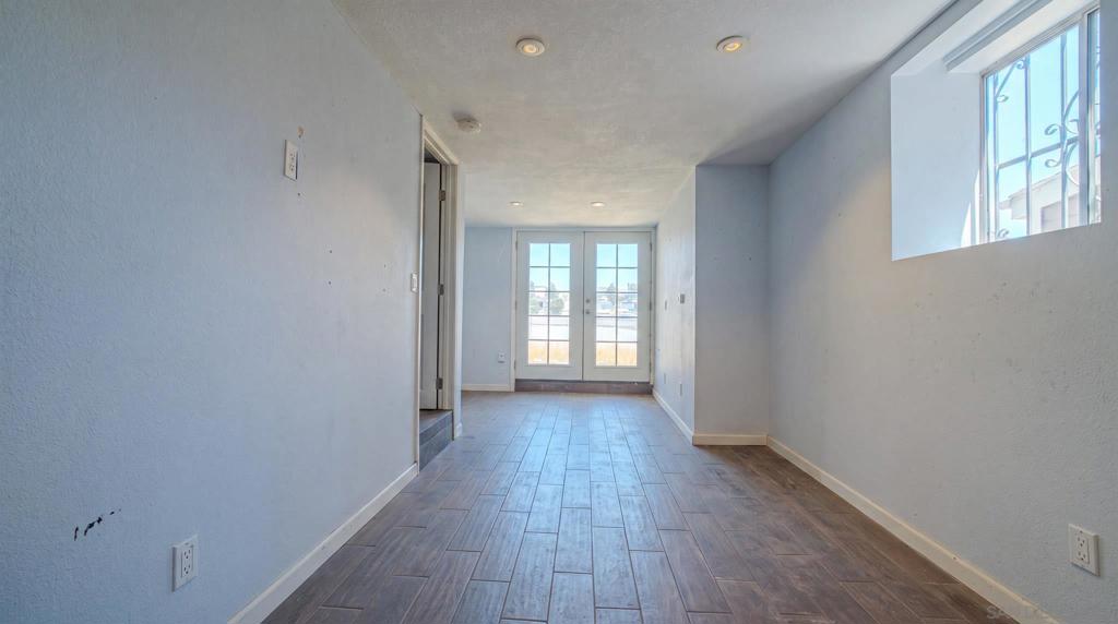 525 25th Property Photo 21