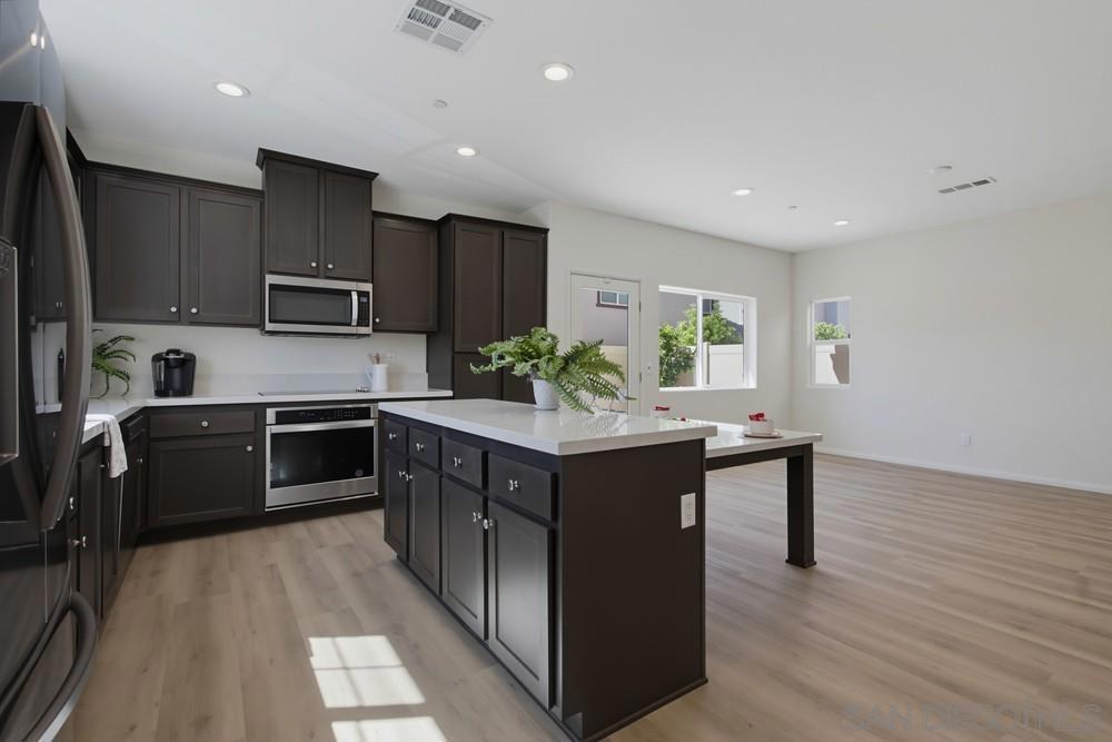 5444 Starlight Property Photo 9