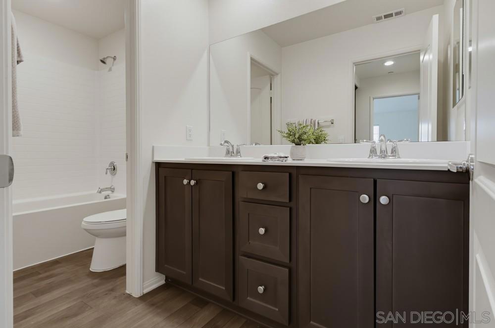 5444 Starlight Property Photo 30