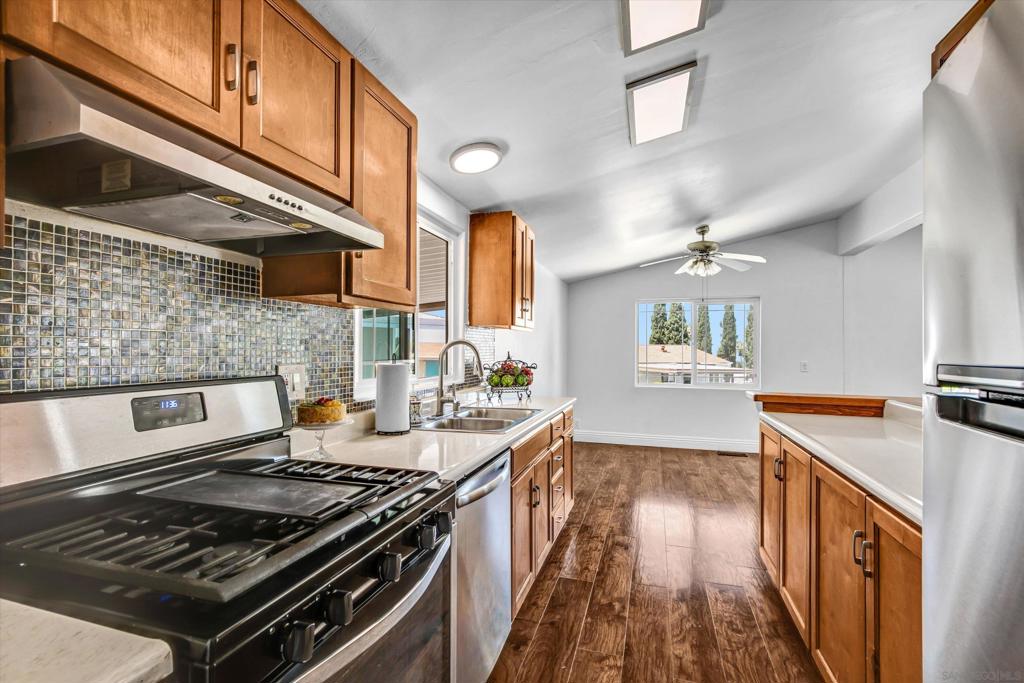 12690 Jackson Hill Dr 25 Property Photo 15