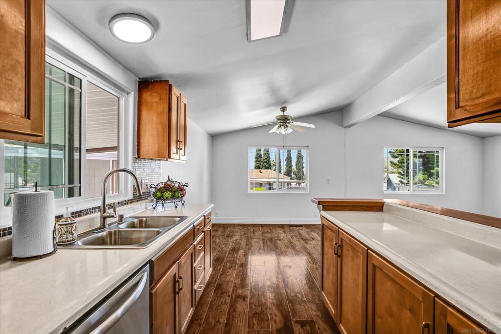 12690 Jackson Hill Dr 25 Property Photo 16
