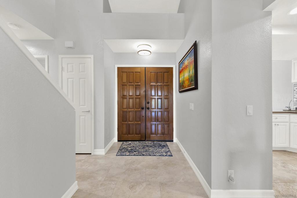 15636 Via Calanova Property Photo 9
