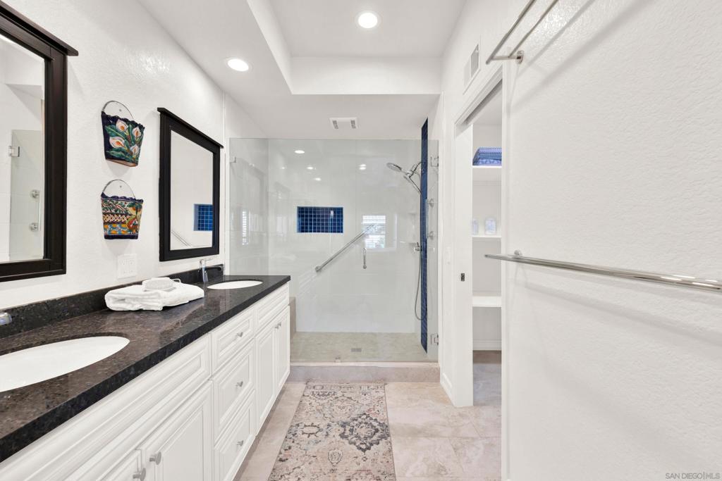 15636 Via Calanova Property Photo 31