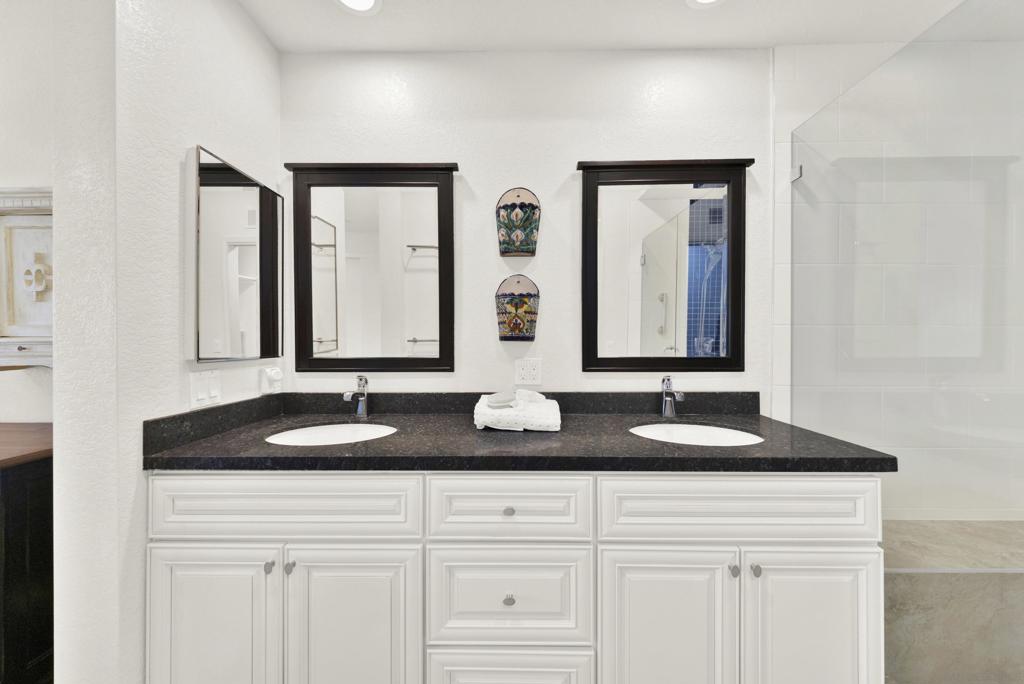 15636 Via Calanova Property Photo 32