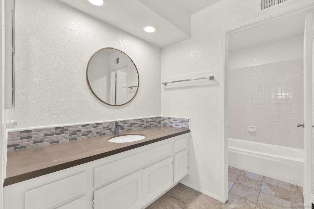 15636 Via Calanova Property Photo 49