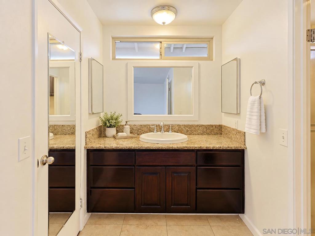 6590 High Knoll Property Photo 22