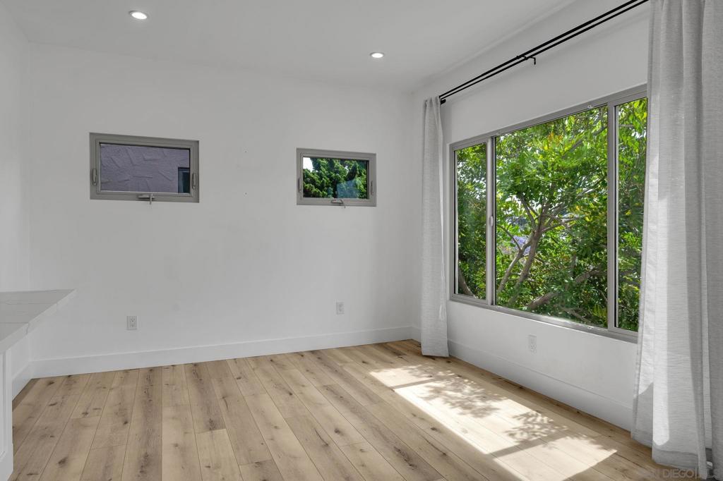 2434 2438 Broadway St. Property Photo 10