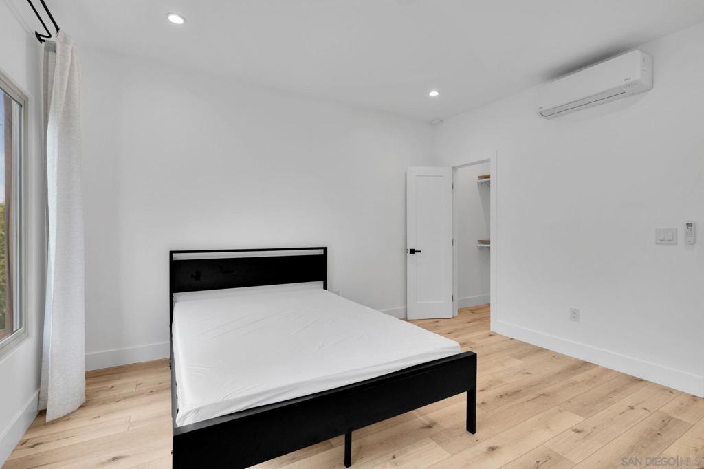 2434 2438 Broadway St. Property Photo 19