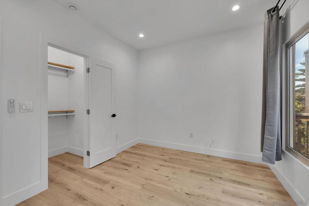 2434 2438 Broadway St. Property Photo 25