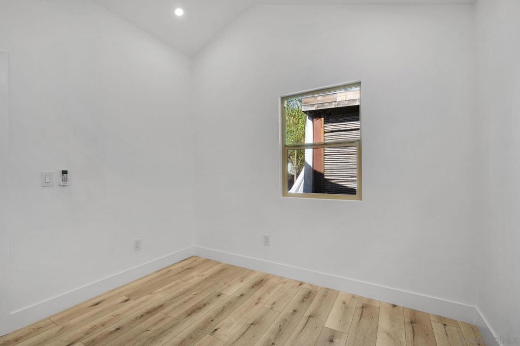 2434 2438 Broadway St. Property Photo 45
